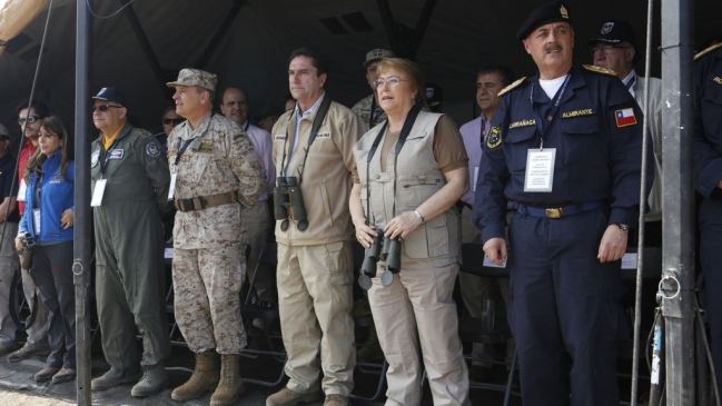 Presidenta Bachelet asistió a ejercicio militar Huracán 2015