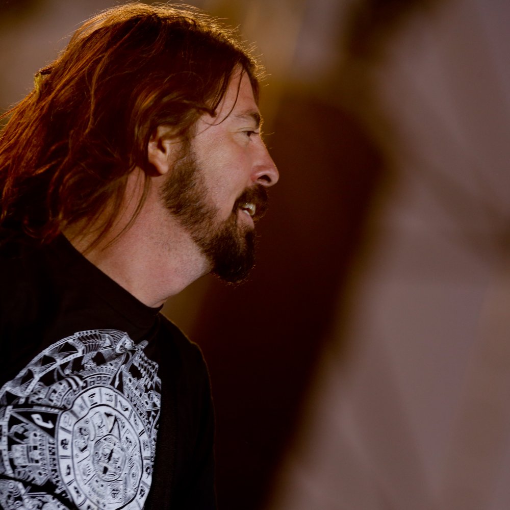 Foo Fighters se une a U2 y cancela sus conciertos tras atentados de París