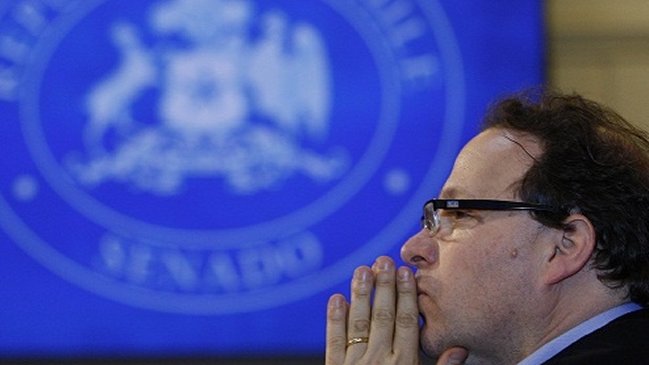 Senador De Urresti condenó ataque a sede del PS en Valdivia