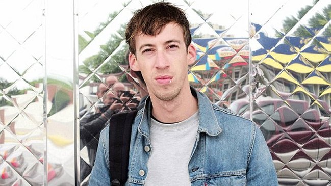 Jean Jullien, el artista que creó el símbolo 