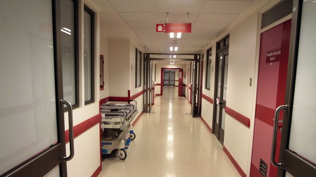 Encuesta Cooperativa: Contratación de especialistas debe ser prioridad en salud