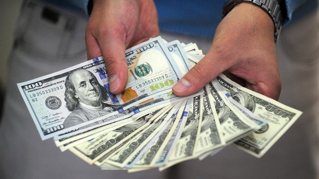 Presidente del Banco Central reconoció preocupación por el alza del dólar