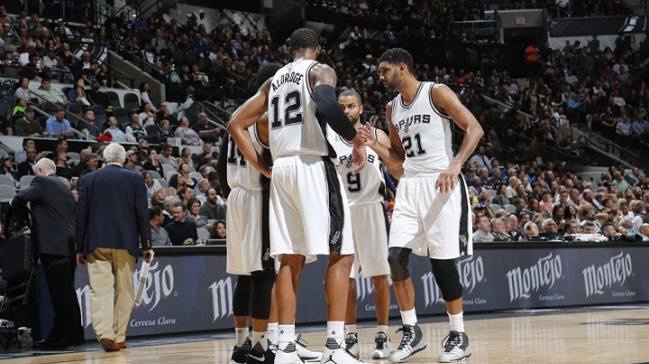 Los Spurs ampliaron su racha ganadora de la mano de Parker