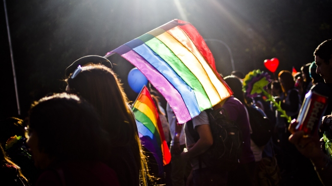 Parlamento portugués aprobó la adopción para parejas homosexuales