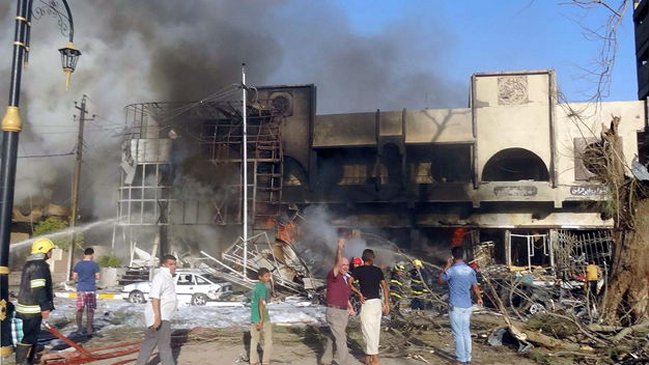 Al menos cinco muertos y 22 heridos en doble ataque a mezquita en Irak