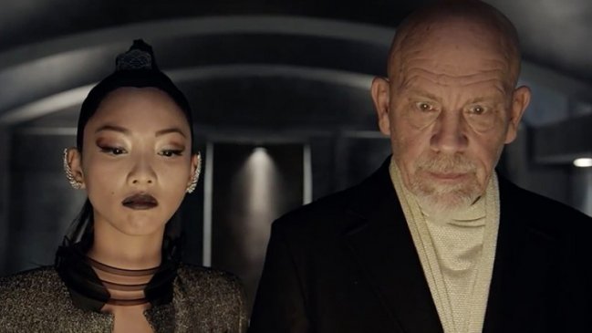 John Malkovich es el protagonista de 