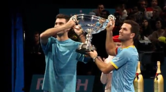 Jean-Julien Rojer y Horia Tecau conquistaron el título en dobles del Masters de Londres