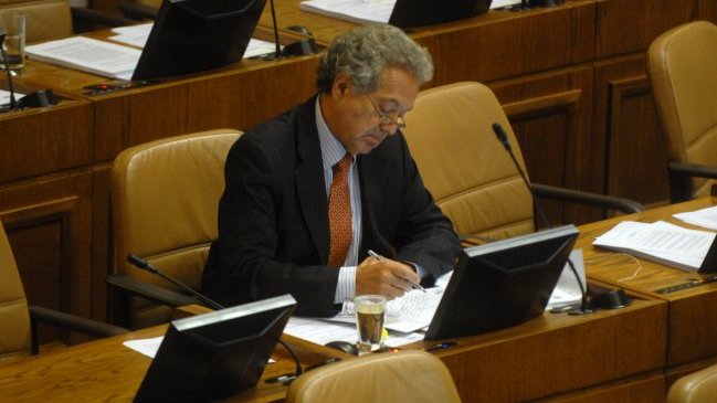 Guillermo Ceroni presentará querella por filtración de conversaciones privadas