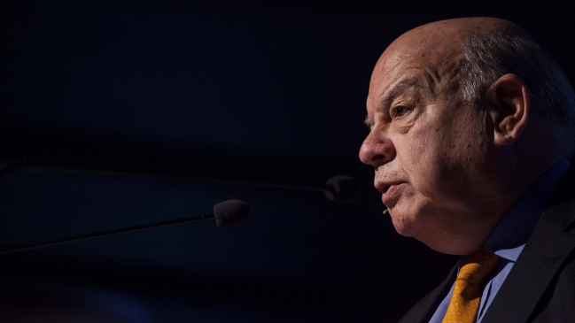 Insulza reconoció que asume un rol más político como agente chileno ante La Haya