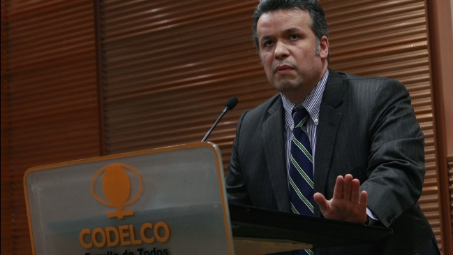 Codelco no descartó nuevos despidos por bajo precio del cobre