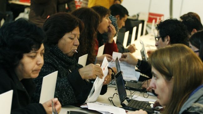 Siete de cada diez hogares chilenos tiene alguna deuda