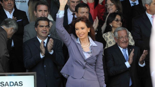 Cristina Fernández aplaude continuidad de uno de sus ministros en gobierno de Macri