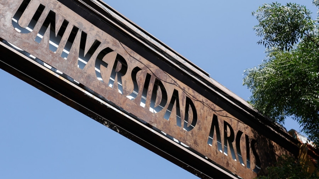 Administrador provisional de la Universidad Arcis: 