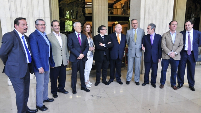 Parlamentarios se reunieron con canciller Muñoz y agente Insulza