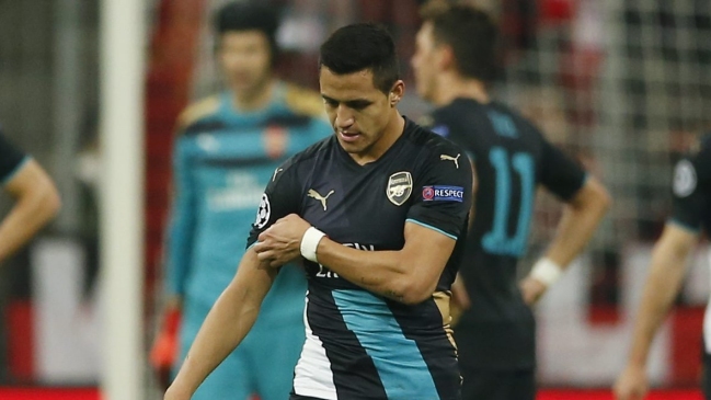 Alexis Sánchez salió lesionado en duelo de Arsenal ante Norwich