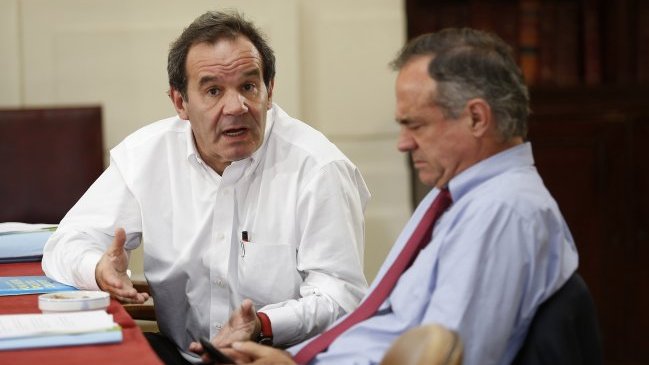 Walker y Allamand explican postura chilena frente a la demanda boliviana en Alemania