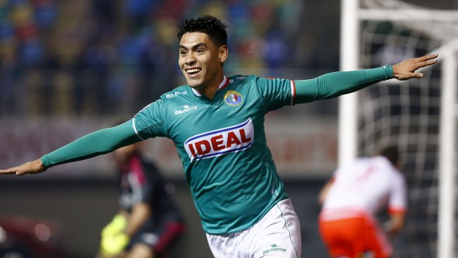 Felipe Mora y duelo con la UC: 