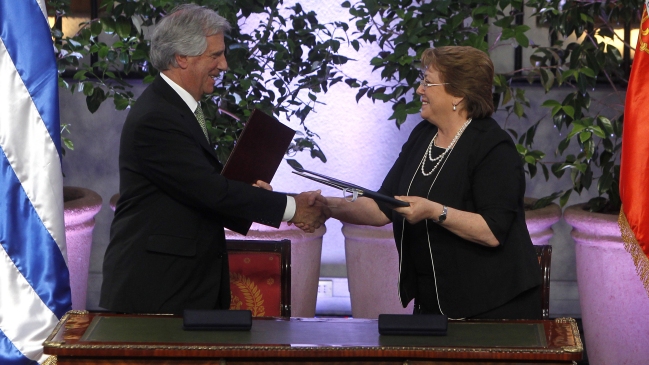  Bachelet recibió al presidente de Uruguay  