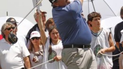   Angel Cabrera ganó exhibición que inauguró cancha de Patagonia Virgin Frutillar 