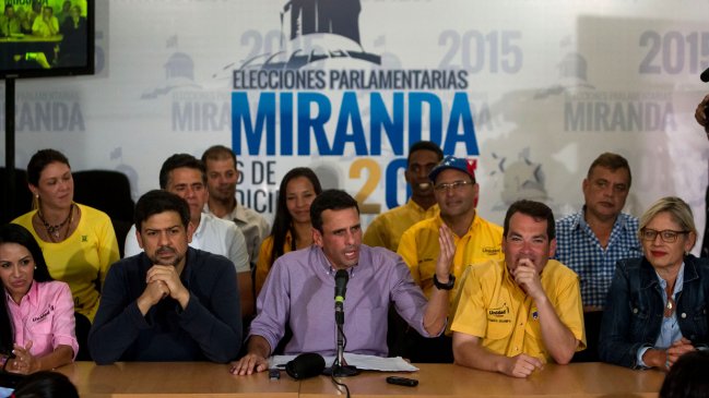 Oposición venezolana dice haber alcanzado dos tercios del Parlamento