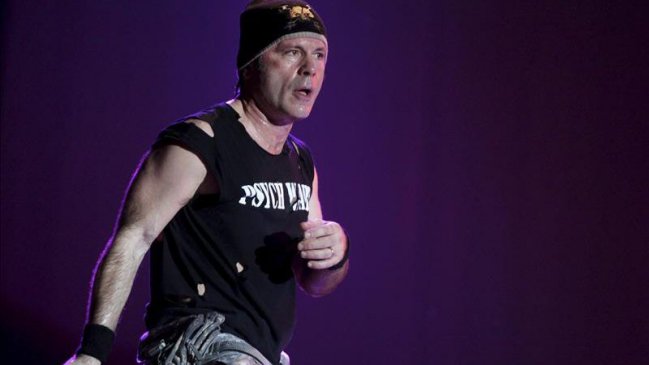 Bruce Dickinson reveló que ya tiene compuesto 