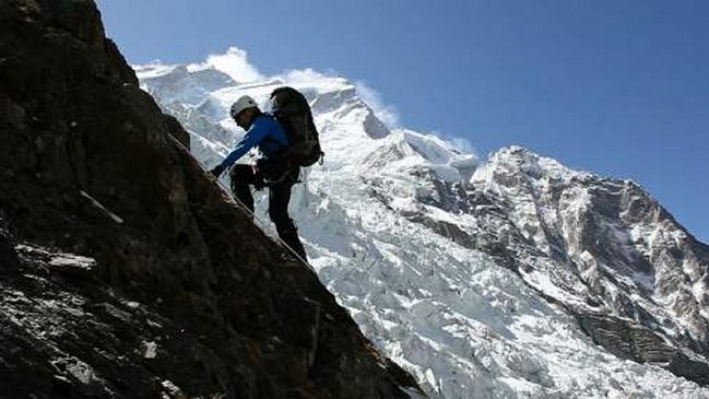 Carabineros rescató a 22 montañistas atrapados en Cerro Las Tórtolas de La Serena