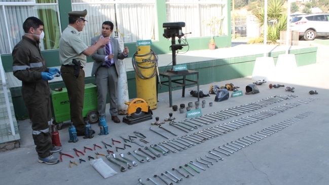 Carabineros desbarató taller que desmantelaba camiones robados en Quilpué