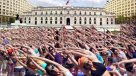 Masiva clase de yoga se tomará este domingo la Plaza de la Ciudadanía