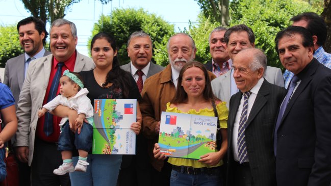 Minvu realizó masiva entrega de subsidios habitacionales en el Maule