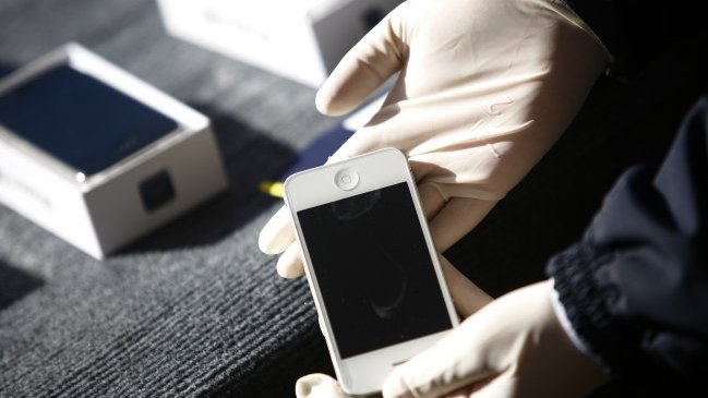 Un asalto afectó a una distribuidora de celulares en Santiago