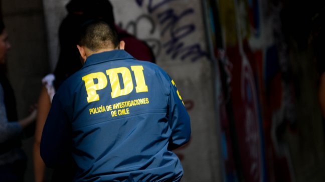 Detienen a falsos funcionarios de la PDI en Valparaíso