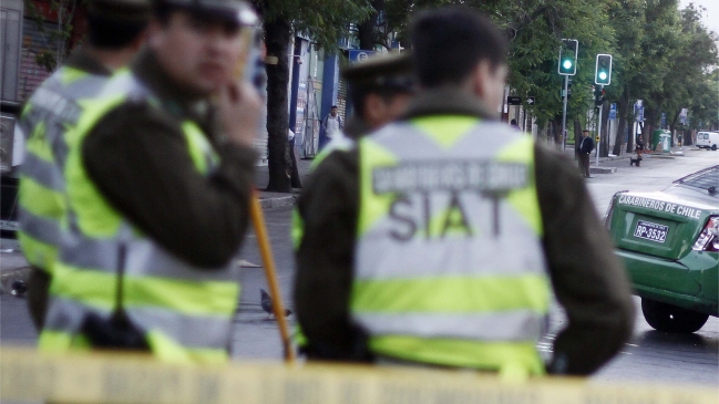 Dos carabineros atropellados durante persecución de un camión robado