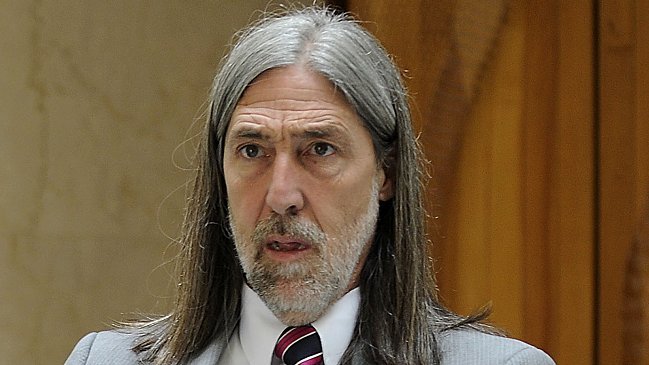 Senador Juan Pablo Letelier sufrió accidente automovilístico