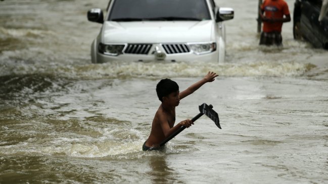 Aumentan a 34 los muertos tras el paso del tifón Melor por Filipinas