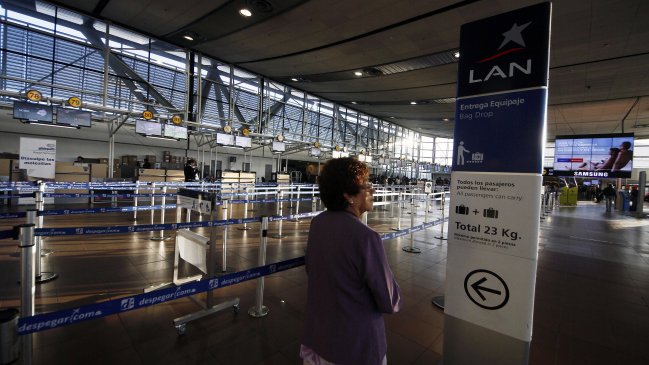 LAN advirtió que seguirá sin servicio si continúa paro en DGAC