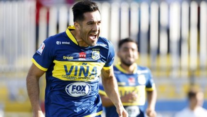 Felipe Salinas abrió el marcador para Everton ante La Serena