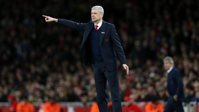 Arsene Wenger: Alexis no jugará hasta el 10 de enero, como mínimo