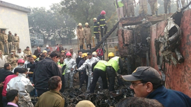 Accidente de avión militar dejó 10 muertos en Nueva Delhi