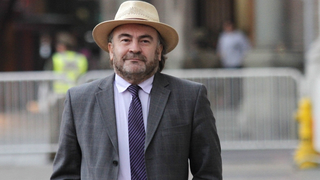 Auth: No es la operación política ni Peñailillo que tienen a Dávalos declarando en Fiscalía