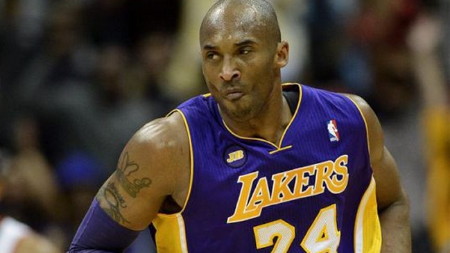 Kobe Bryant regresó a la cancha y guió triunfo de los Lakers sobre los Nuggets