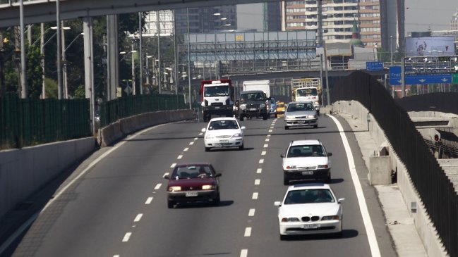Fin de semana largo: Carabineros reporta flujo normal en las carreteras