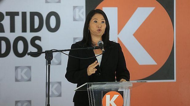 Keiko Fujimori retiró a seguidores de su padre de la lista para el Congreso