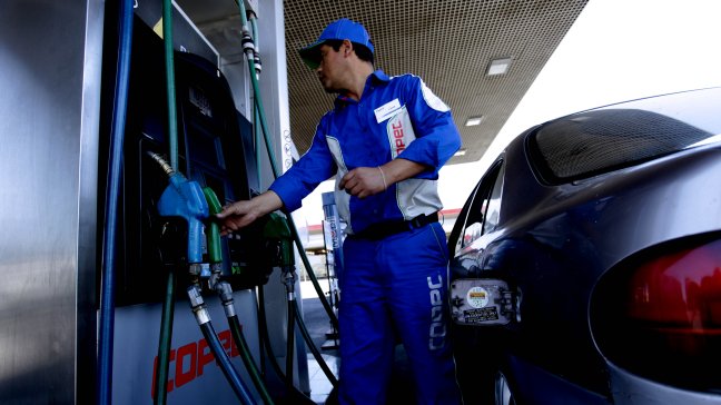 Bencinas registrarán nueva baja este jueves