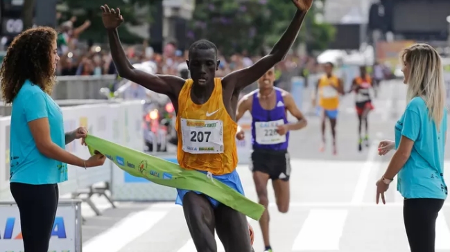 Stanley Biwott y Yimer Ayalew ganaron la San Silvestre de Sao Paulo