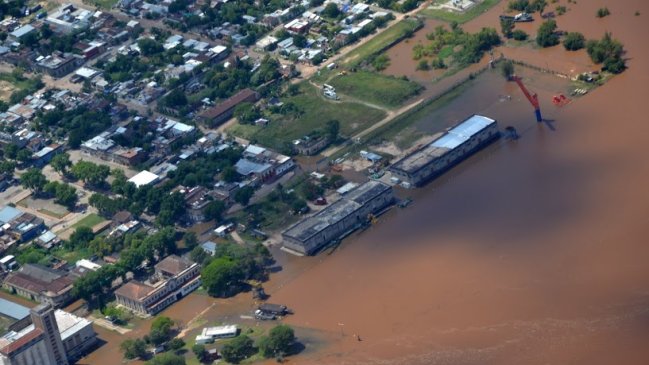 Se eleva a más de 22.000 el número de desplazados por inundaciones en Uruguay