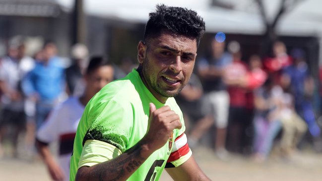 Representante de Jara: Dejamos de lado dos ofertas porque la prioridad la tiene U. de Chile