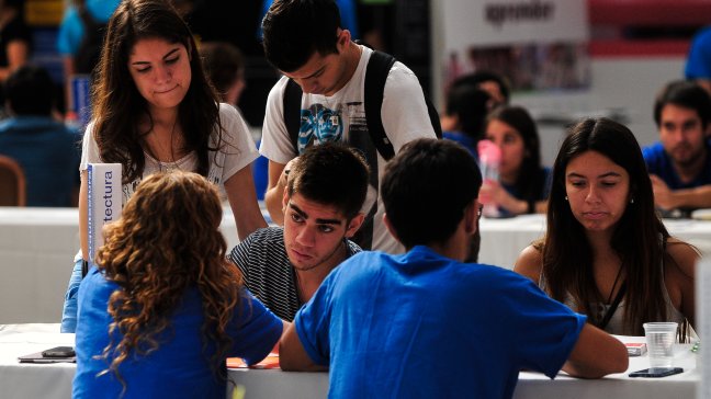 Dudas sobre gratuidad marcaron fin de postulación a universidades