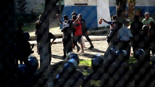 Motín en cárcel de Guatemala dejó al menos ocho reos muertos y 24 heridos