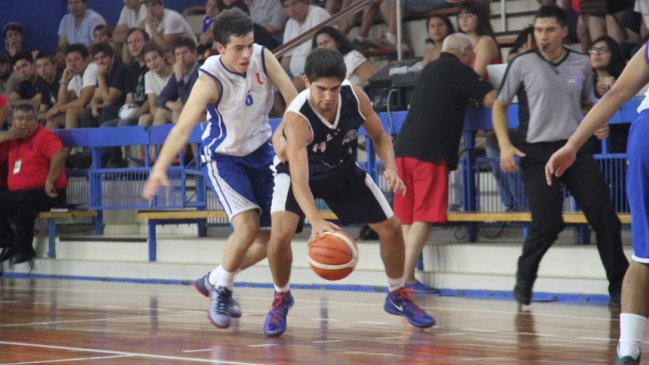 Arturo Prat y Sportiva Italiana inauguraron el Domani con un triunfo