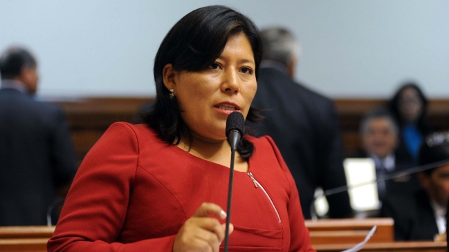 Vicepresidenta del Congreso peruano acusó 